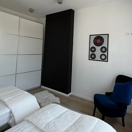 Duplex Spacieux - Le Drapeau Damier * 스파