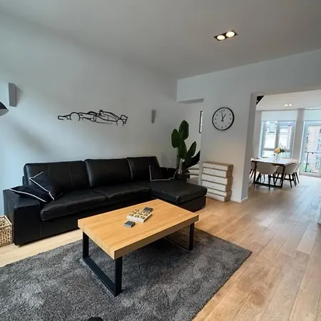 Duplex Spacieux - Le Drapeau Damier *